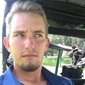 Meet your Posher, Riley